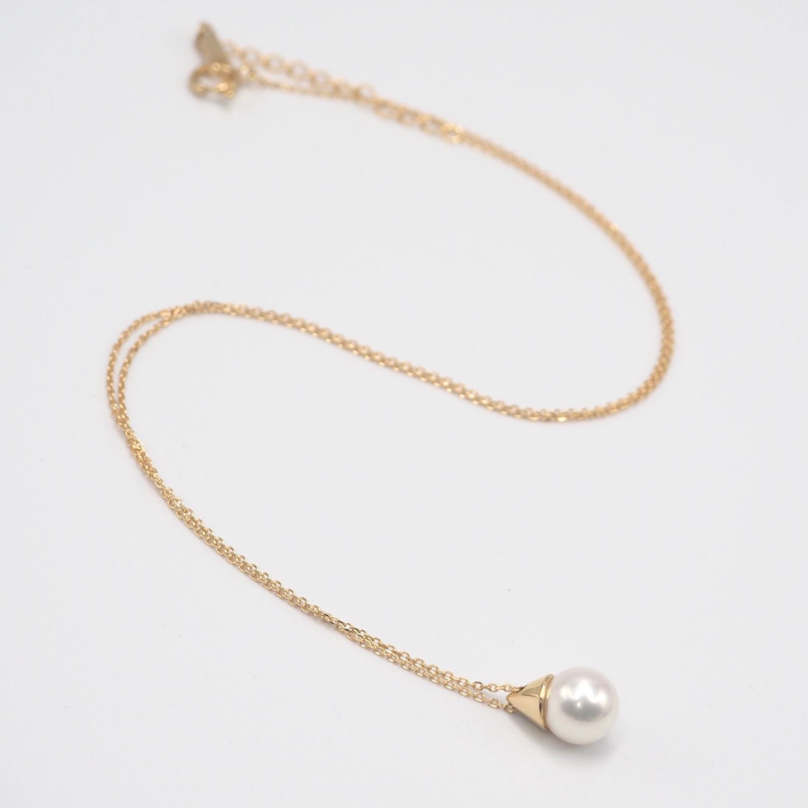 TASAKI pearl necklace made of K18 yellow gold with pearls, length 38 to 42 cm