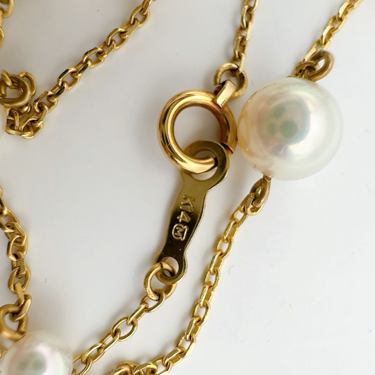Mikimoto station pearl necklace with 3.7-6.4mm pearls on a 67cm K14 chain weighing 7.4g