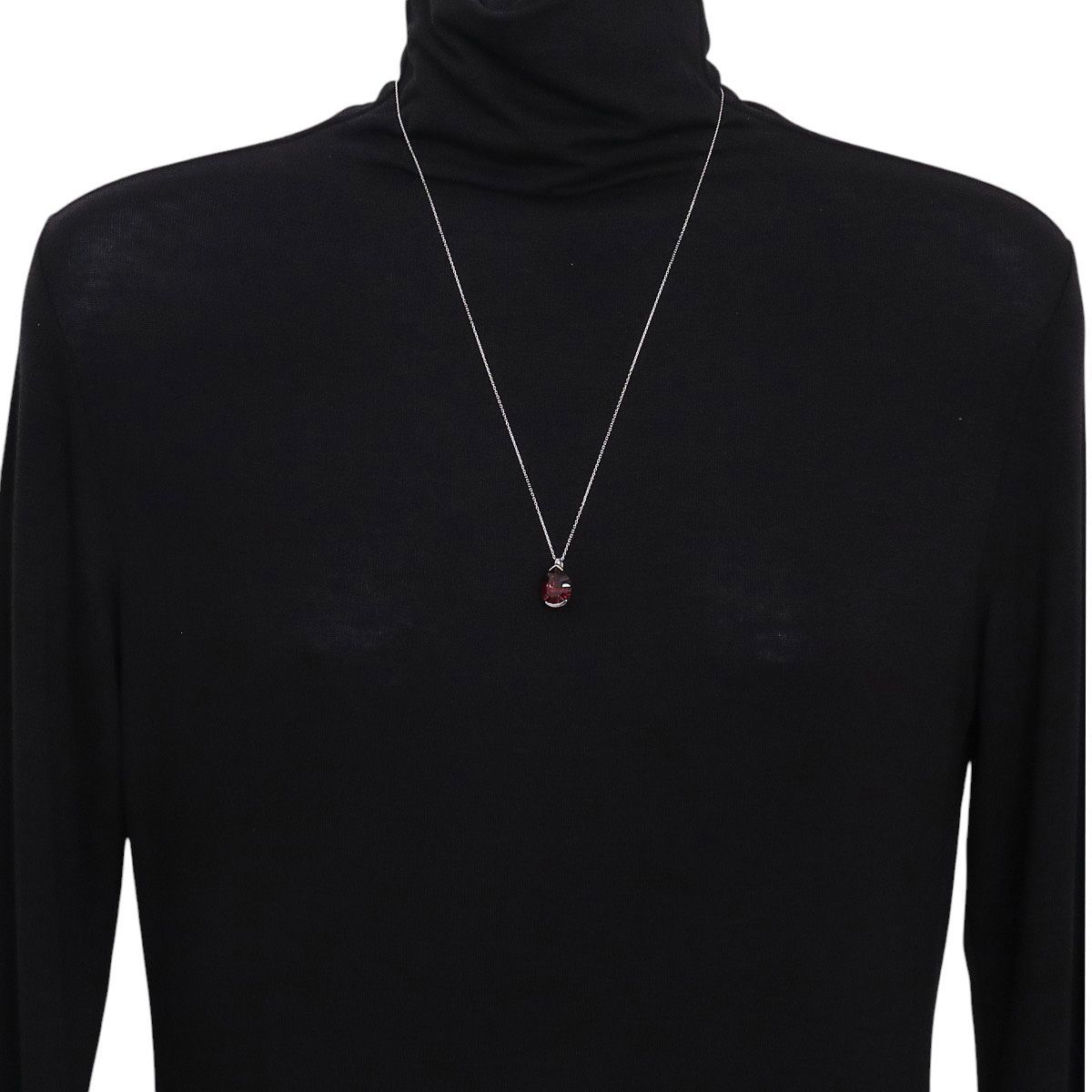 Tasaki Lumino garnet necklace in 18K white gold with 55cm chain and 13mm garnet pendant