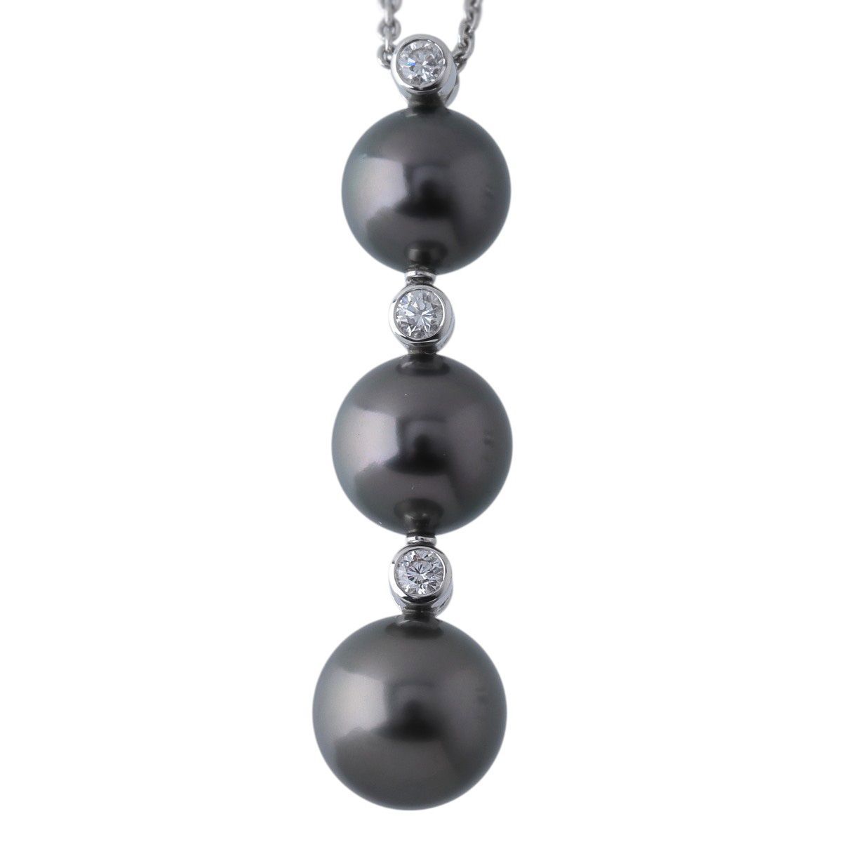 Mikimoto necklace with black South Sea pearls and diamonds set in 18K white gold, 55 cm length