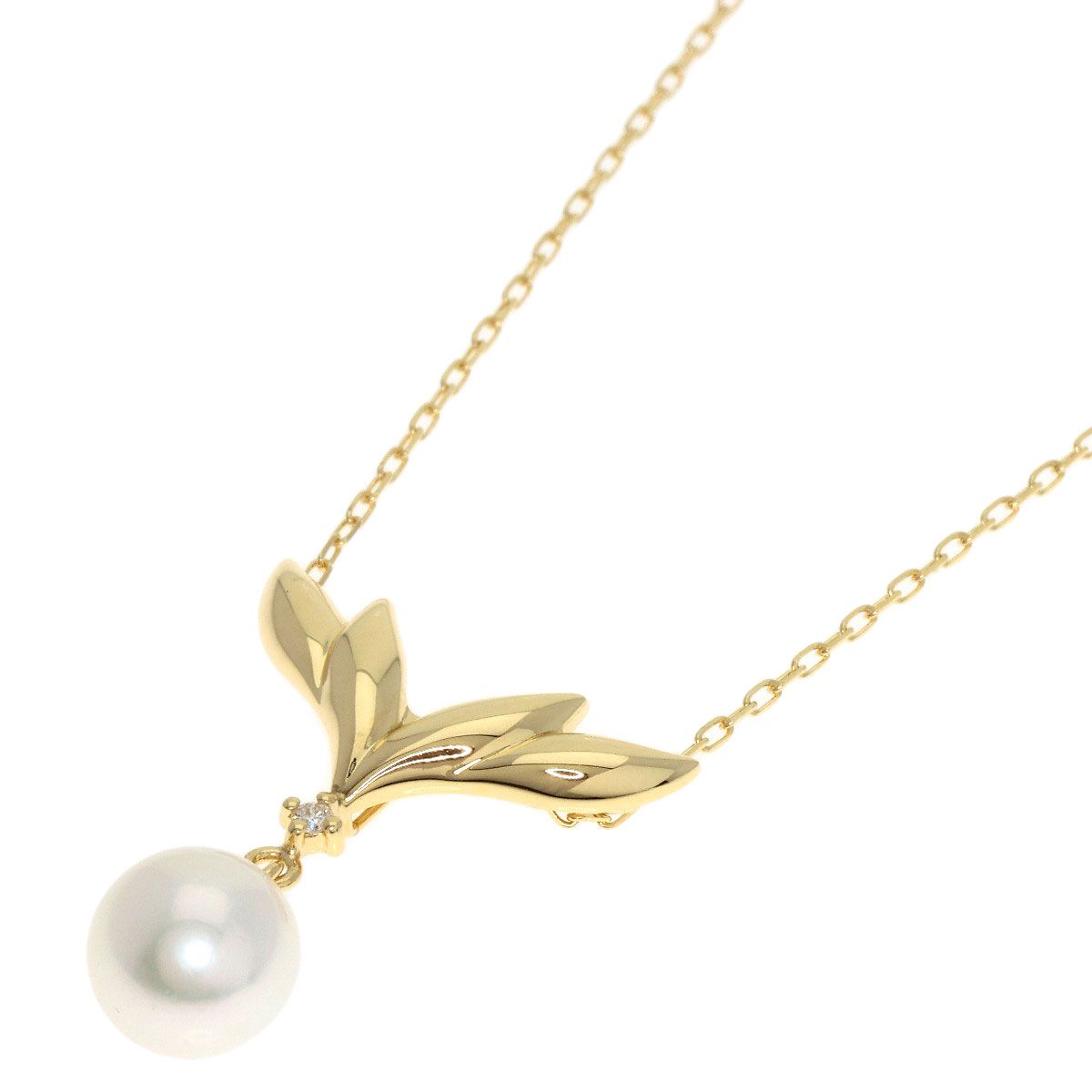 MIKIMOTO pearl and diamond necklace in K18 yellow gold with 40cm chain, displayed on white background