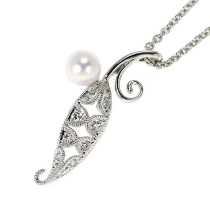 Mikimoto K18WG Akoya pearl pendant necklace with diamond accents on a 40cm white gold chain