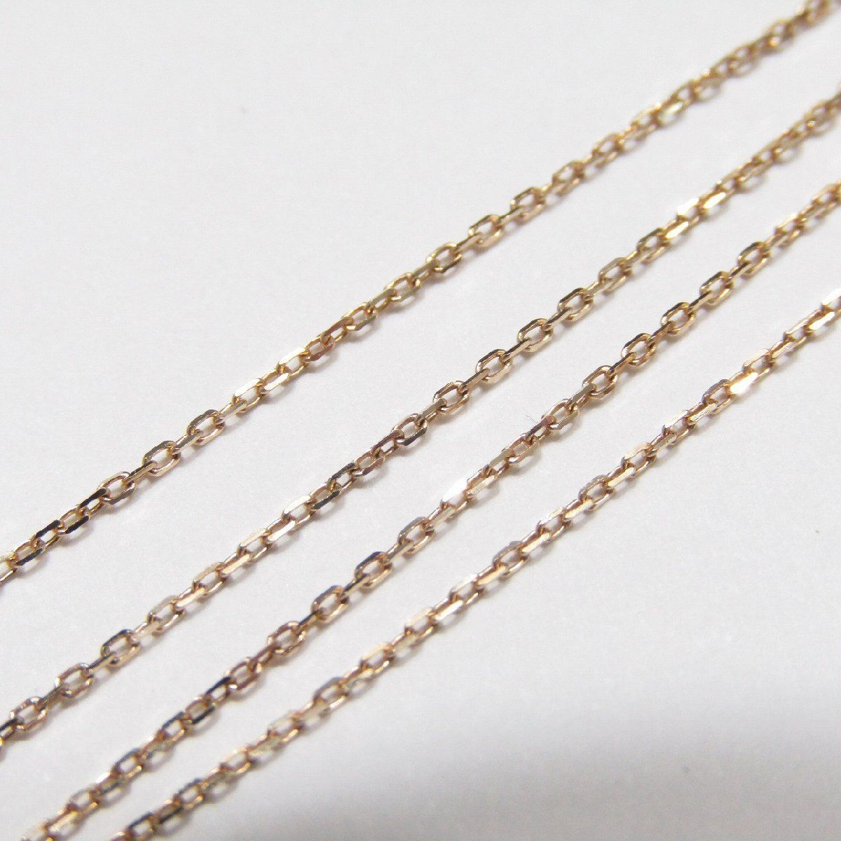Agete Labrodite necklace in K10 yellow gold with 17 mm pendant on 40 cm chain