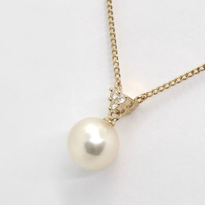 Tasaki Pearl Diamond Necklace with 7.8mm pearls set in 18K yellow gold and 40cm chain