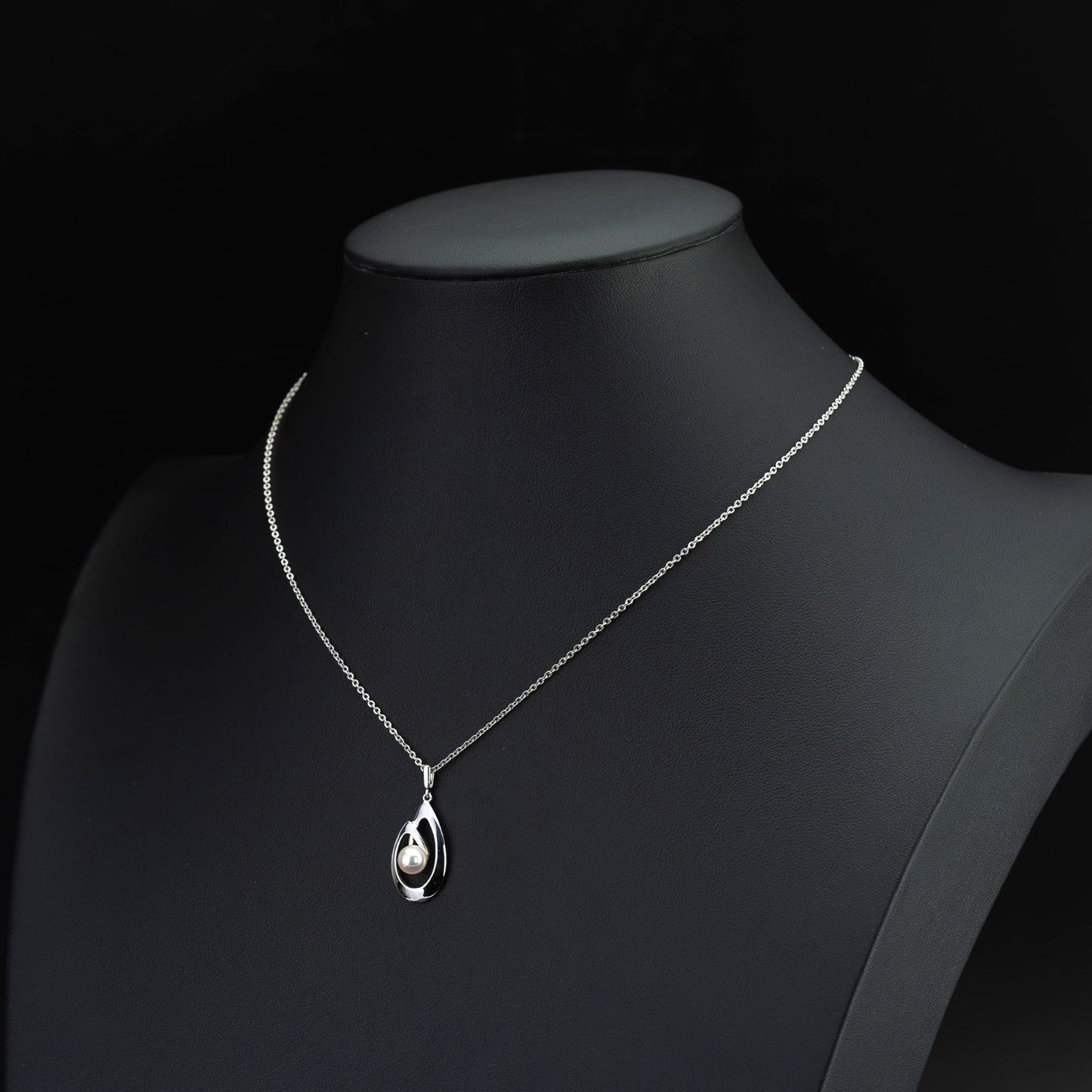 Mikimoto Akoya pearl necklace with 5mm single pearl pendant on SV925 silver chain