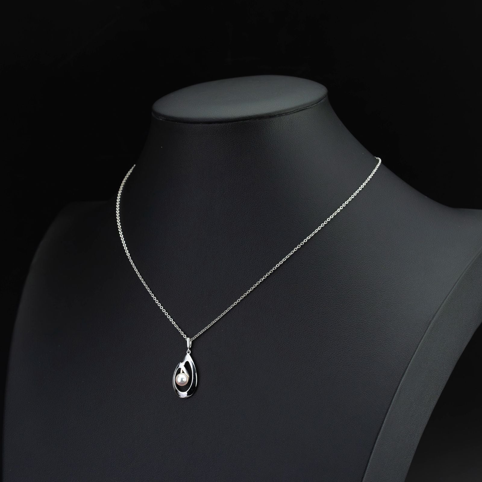 Mikimoto Akoya pearl necklace with 5mm single pearl pendant on SV925 silver chain