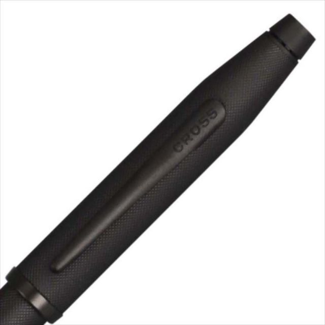 Kuro Century II NAT0082WG-132 oil-based ballpoint pen in midnight black with cap on a white background