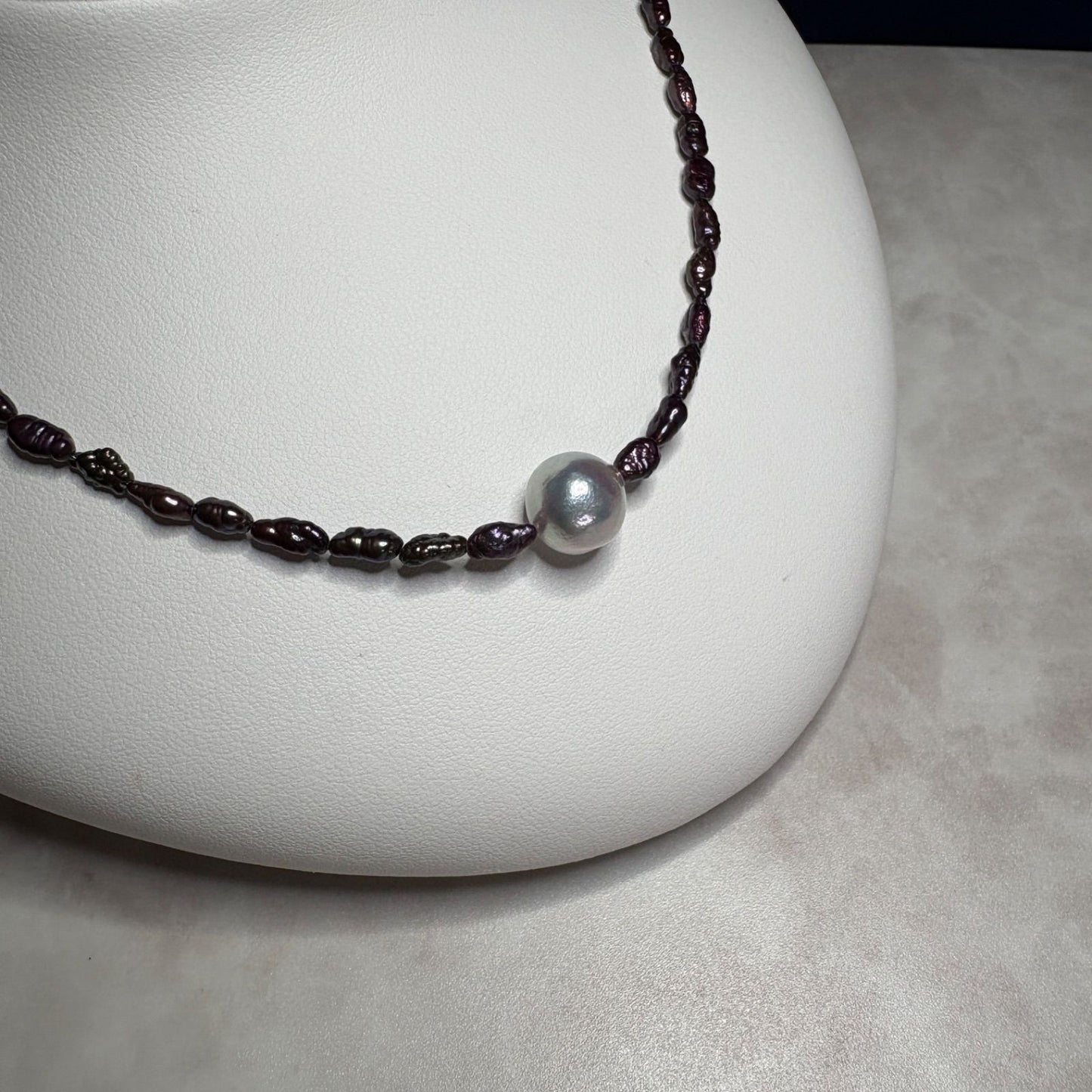 Akoya genuine pearl freshwater necklace with 10mm purple multi pearls and brass magnetic clasp, 48cm length