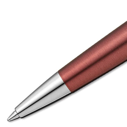 Waterman Metropolitan Private Collection silver ballpoint pen with sleek 135mm length and chrome accents