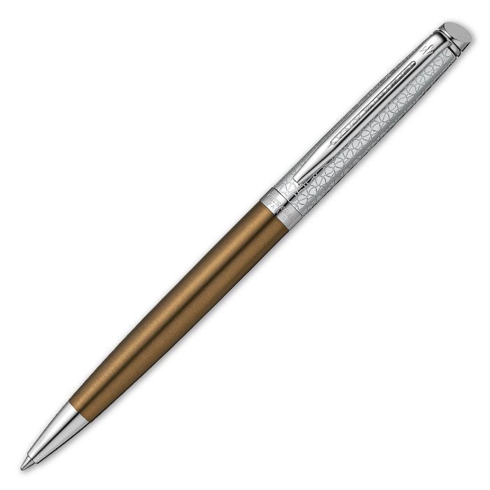 Waterman Metropolitan Private Collection ballpoint pen with sleek black body and silver accents