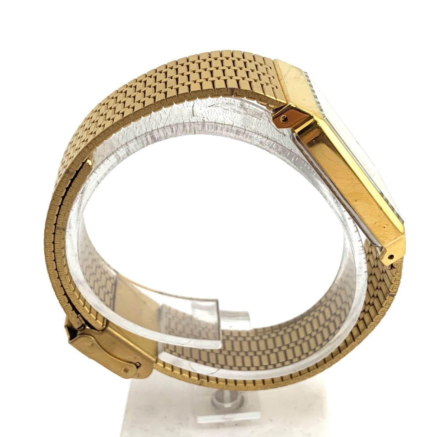 Used CITIZEN 6031-G03715 gold quartz watch with mesh band showing gold base metal body only