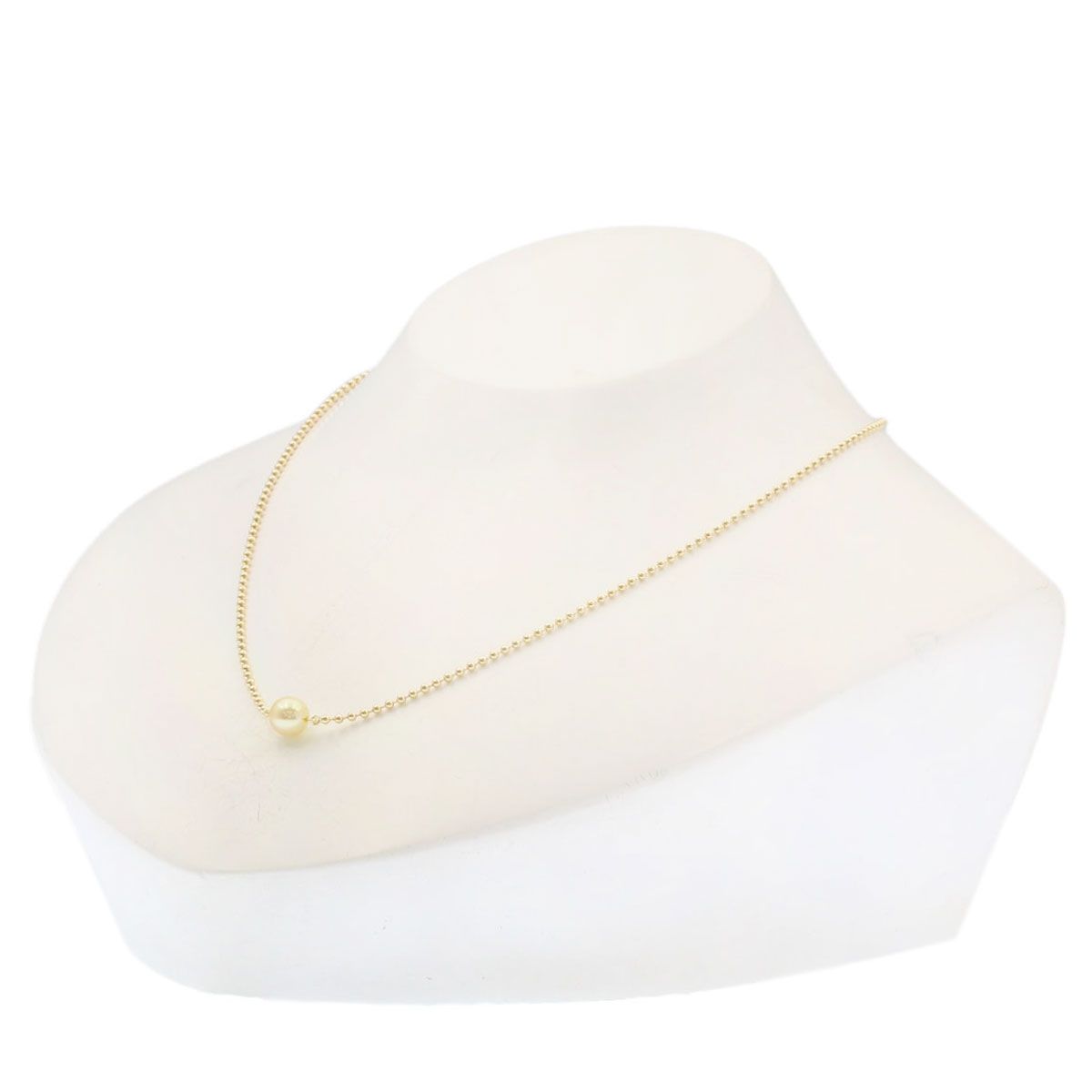 MIKIMOTO ladies pearl necklace with 6.3mm pearls and 38.5cm gold chain in K18YG