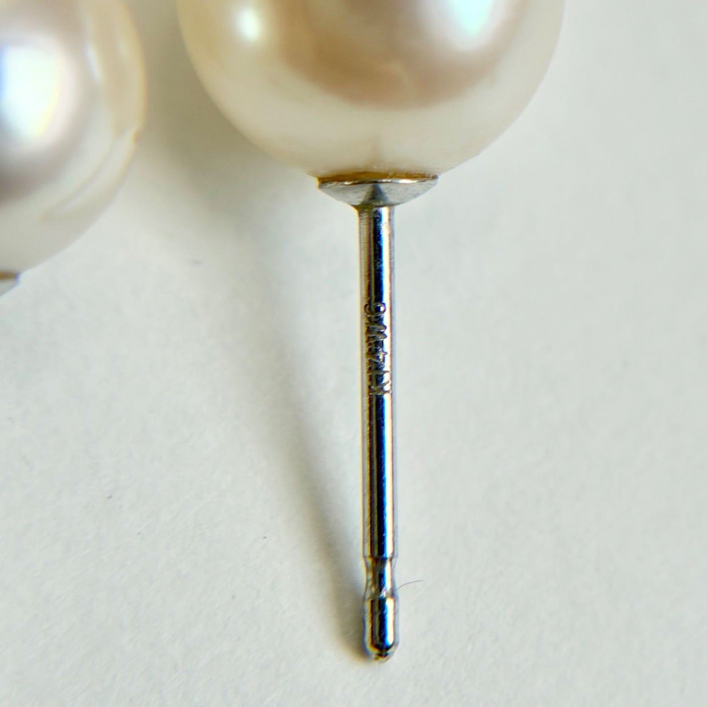 Large 8.5mm light pink Akoya pearl necklace with silver K14WG findings and matching pearl earrings set