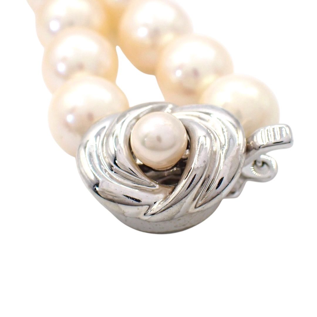 Tasaki pearl necklace featuring 8-8.5mm pearls on a 45cm chain