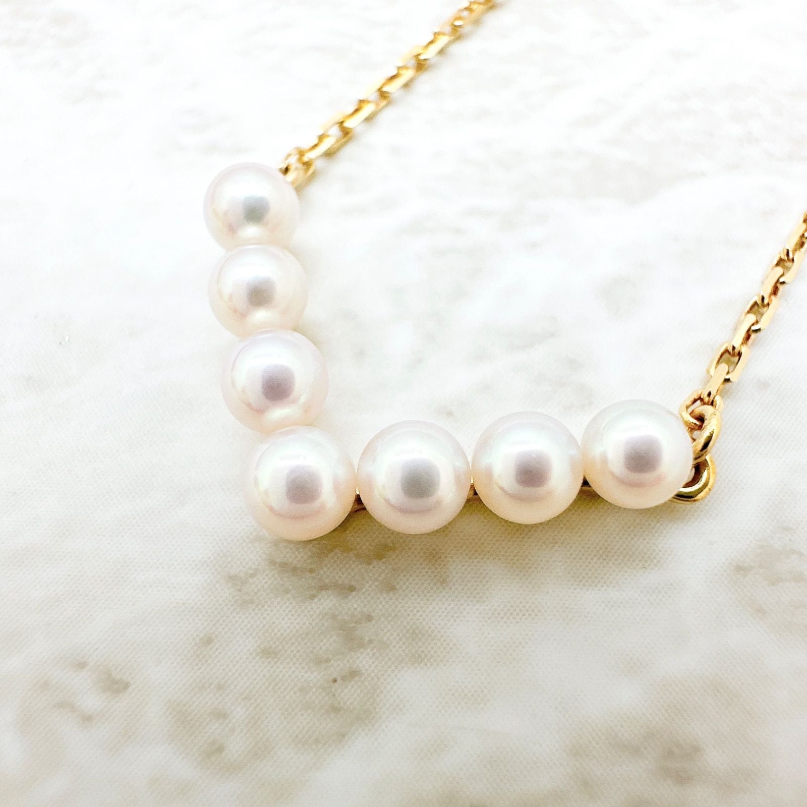 Law Baby Pearl Yellow Gold Necklace with 3.3mm pearls, 40cm length, and 19.5cm wide top detail