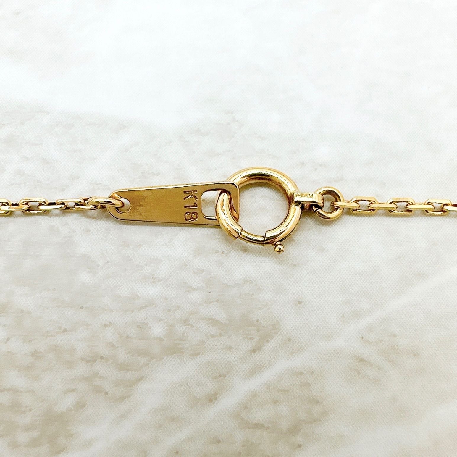 Law Baby Pearl Yellow Gold Necklace with 3.3mm pearls, 40cm length, and 19.5cm wide top detail