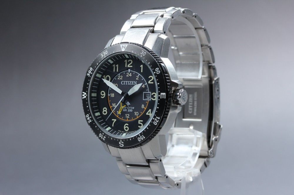 Citizen Promaster B877-R009257 solar-powered men's sports watch with 43mm case, black dial and stainless steel band