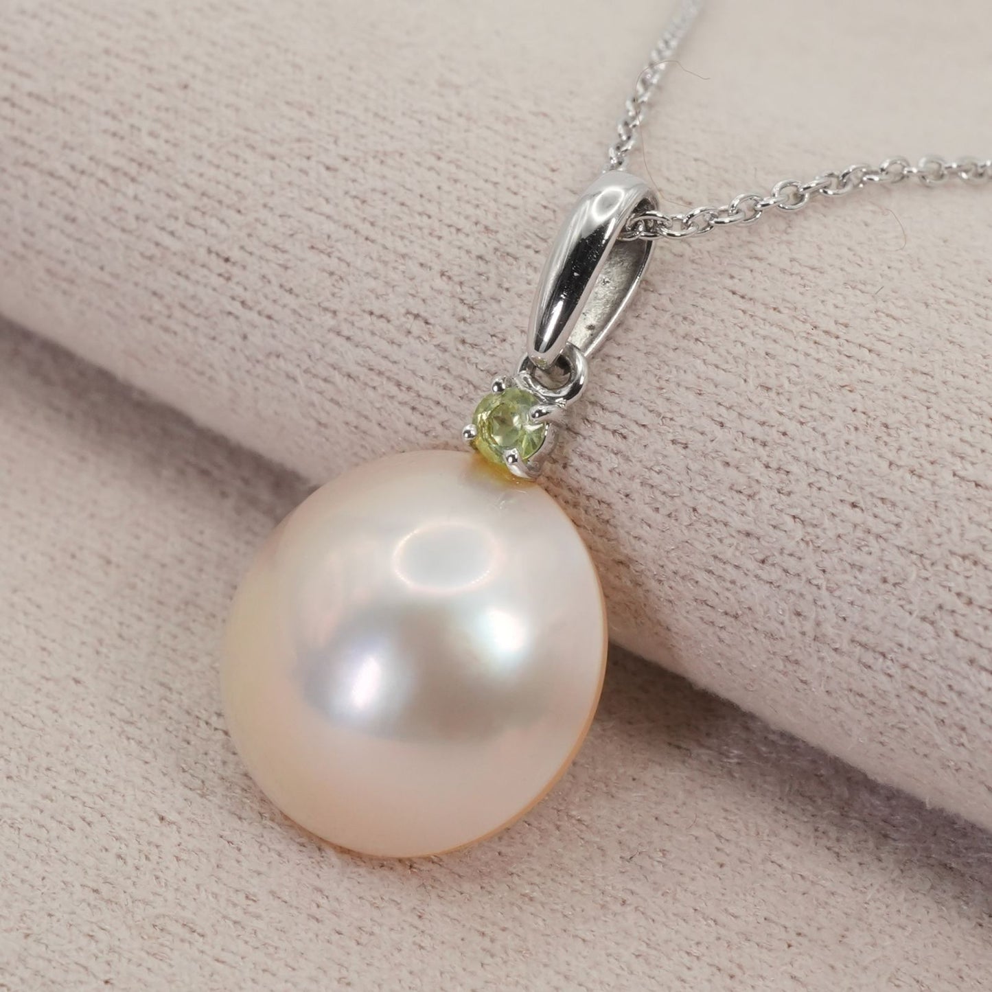 Tasaki silver necklace with Mabe pearl and green peridot gemstone model 26-0184