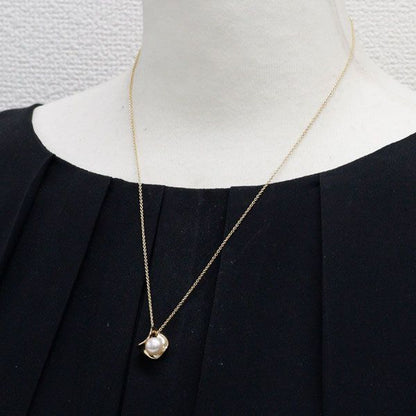 Mikimoto K18YG yellow gold Akoya pearl pendant necklace with 7.8mm pearl on 47cm chain