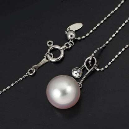 K18WG Akoya pearl pendant necklace with 9.4mm pearl and diamond on 45cm white gold chain