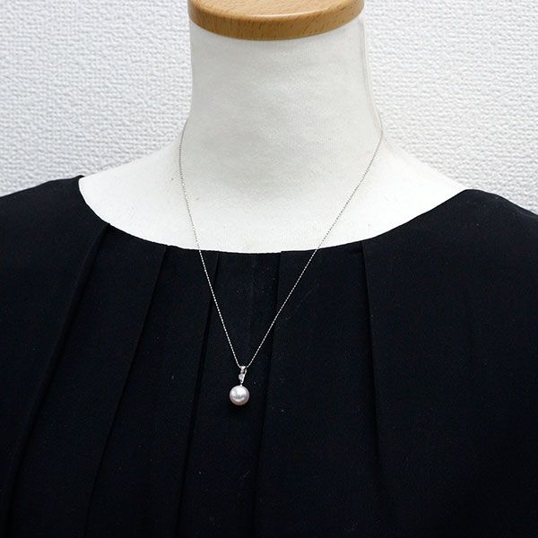 K18WG Akoya pearl pendant necklace with 9.4mm pearl and diamond on 45cm white gold chain