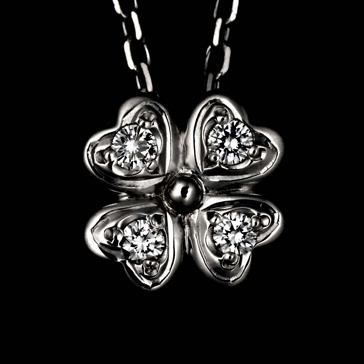 Mikimoto diamond clover necklace in 18K white gold with 0.07ct diamonds on a 41cm adjustable chain