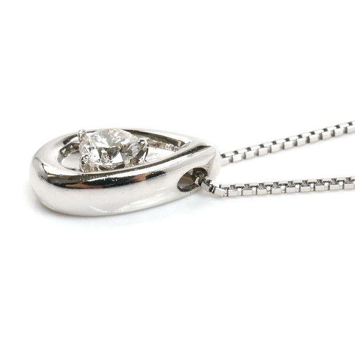Tasaki white gold necklace with 0.24ct diamond pendant on 45cm chain for ladies