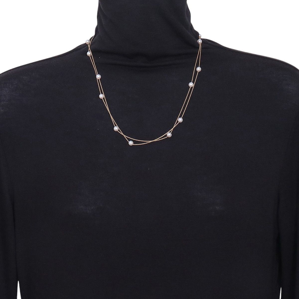 Tasaki long pearl necklace with 14 Akoya pearls sized 5.5 to 5.8mm on 18K yellow gold chain 100cm