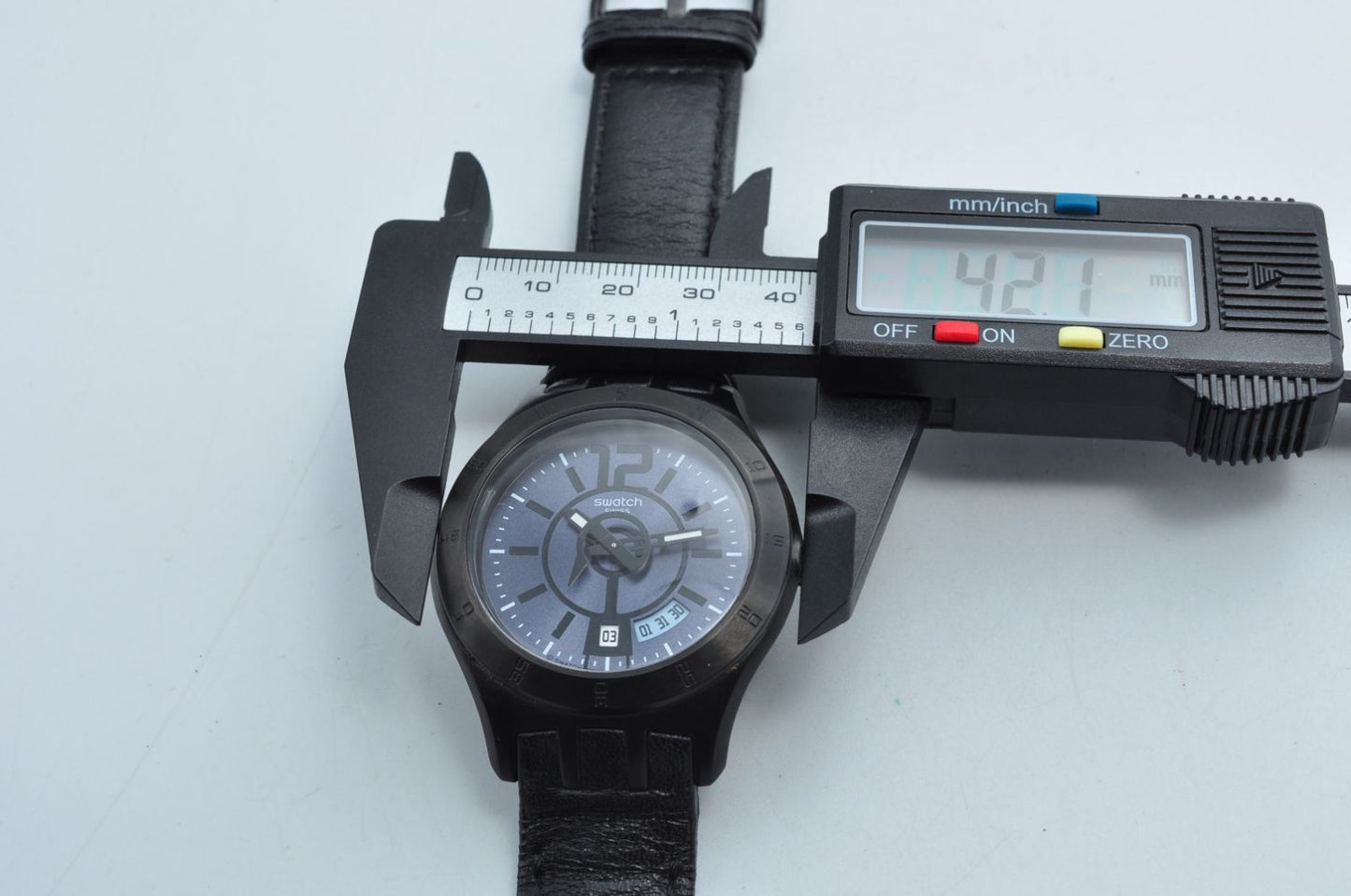 swatch SR626SW Quartz Men's — Japanese