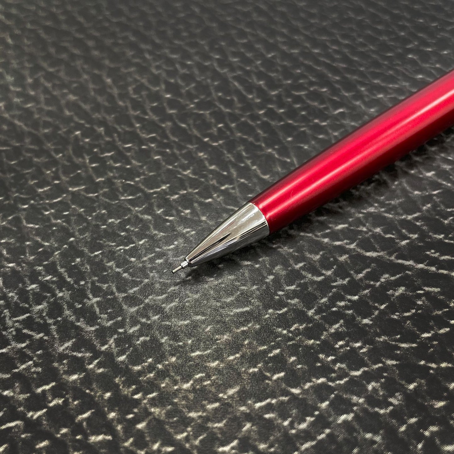 Waterman Metropolitan Comet Red CT mechanical pencil 0.5mm with stainless steel lacquer finish and nickel palladium trim