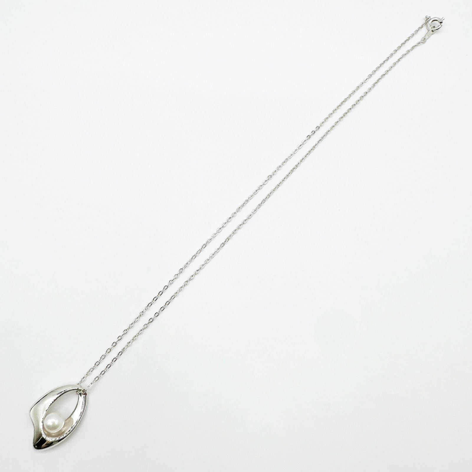 Pearl silver necklace approximately 39cm with SV925 silver chain and 5.2mm round pearl pendant