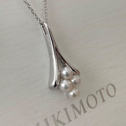 024 Mikimoto Silver Pearl Necklace featuring a silver chain with a single lustrous pearl pendant 40 cm long