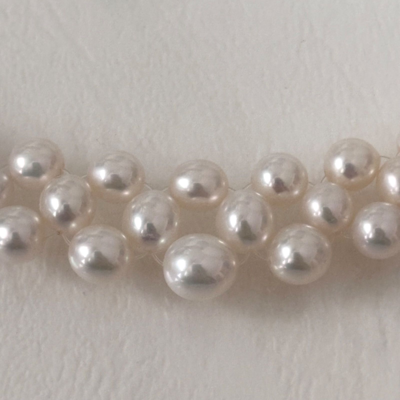 334 Tasaki Silver Pearl Necklace with 41.5 cm length made of silver elegant jewelry piece
