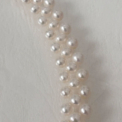 334 Tasaki Silver Pearl Necklace with 41.5 cm length made of silver elegant jewelry piece