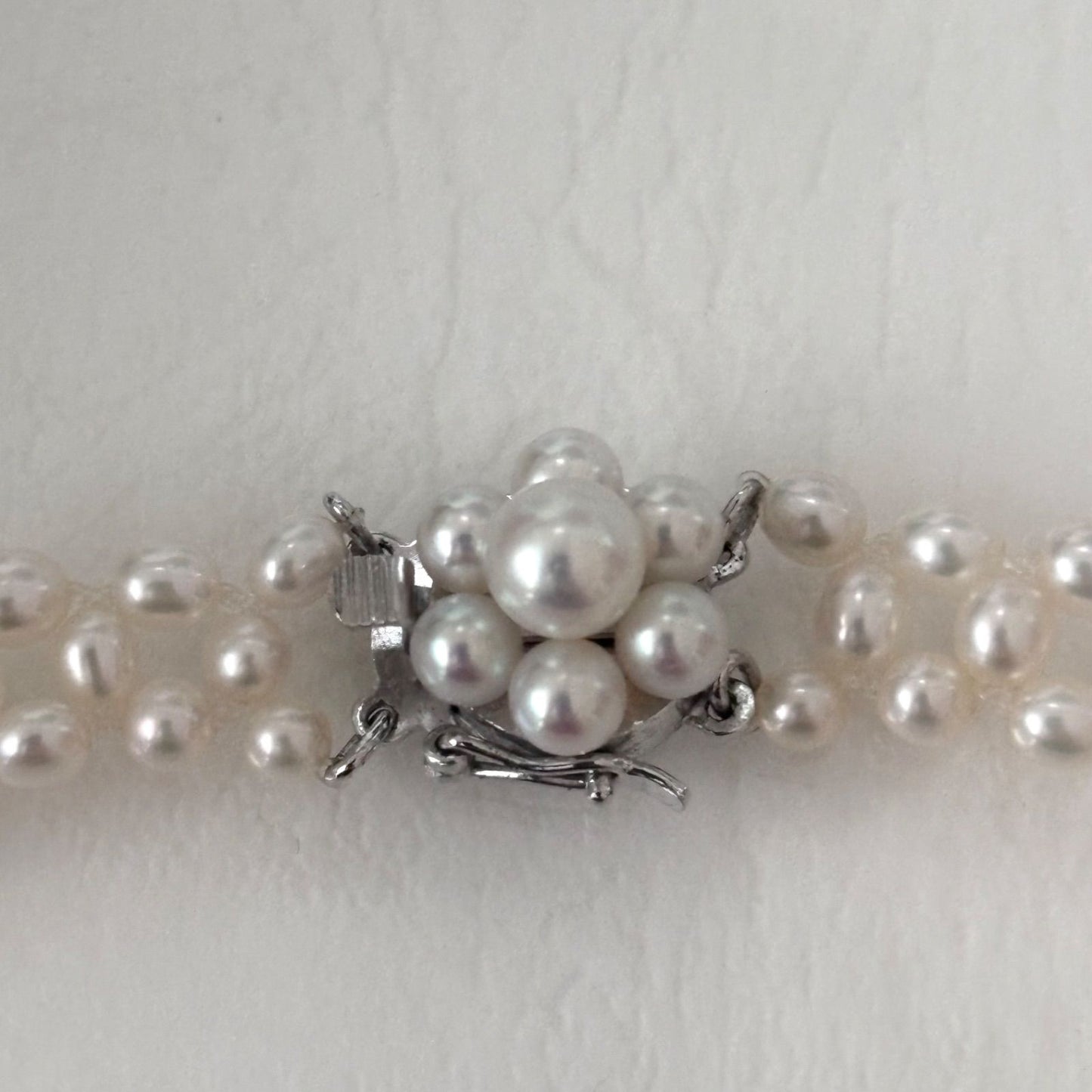 334 Tasaki Silver Pearl Necklace with 41.5 cm length made of silver elegant jewelry piece