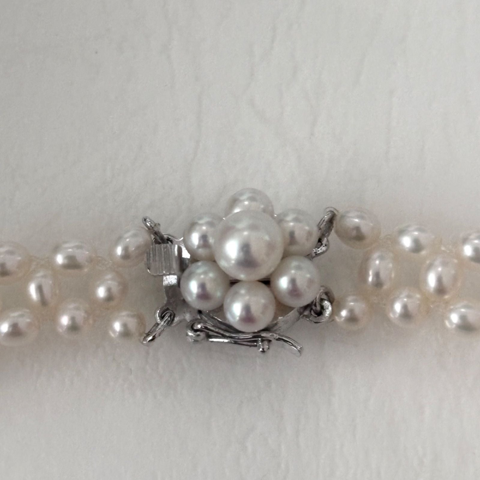 334 Tasaki Silver Pearl Necklace with 41.5 cm length made of silver elegant jewelry piece