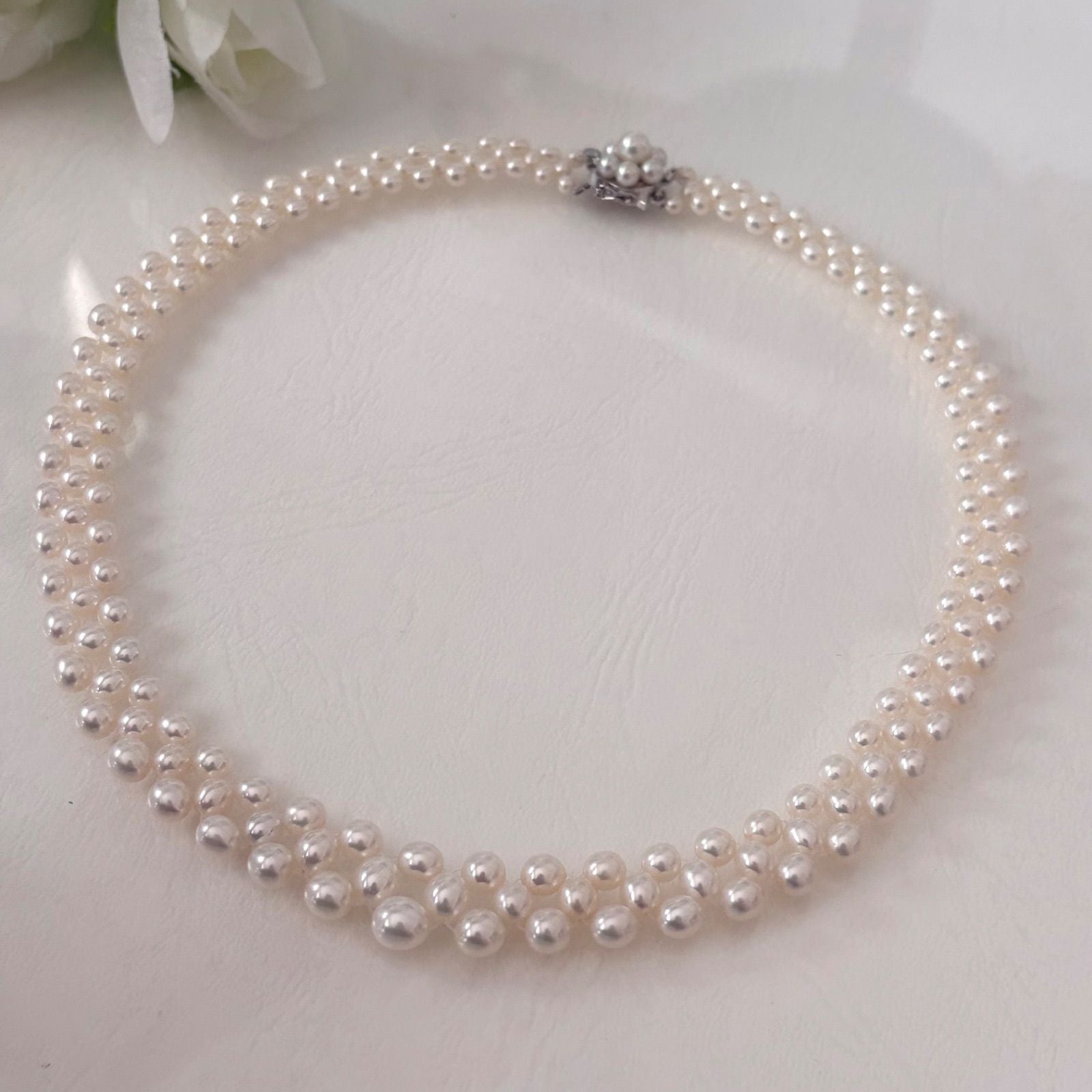 334 Tasaki Silver Pearl Necklace with 41.5 cm length made of silver elegant jewelry piece