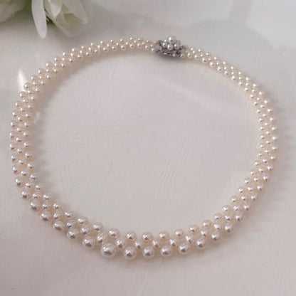 334 Tasaki Silver Pearl Necklace with 41.5 cm length made of silver elegant jewelry piece