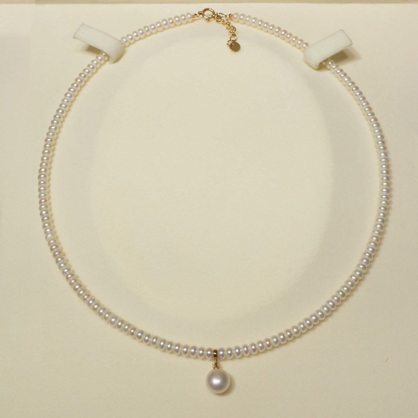 Mikimoto Perleta K18 baby pearl necklace with gold chain in excellent condition
