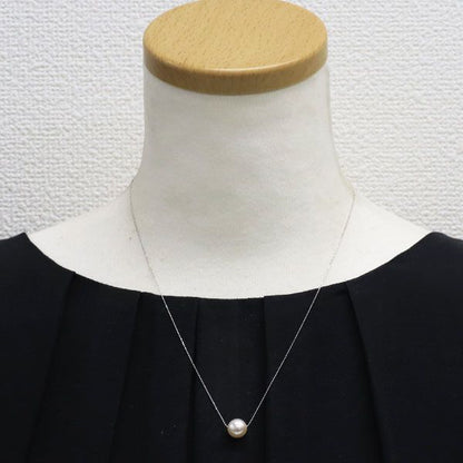 K18WG Akoya Pearl Necklace with a single 8.6mm white pearl on a 45cm white gold chain
