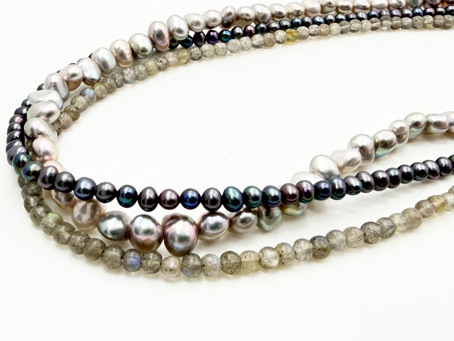 Agate silver three-row necklace with baroque freshwater pearls and labradorite stones, length 36-40 cm