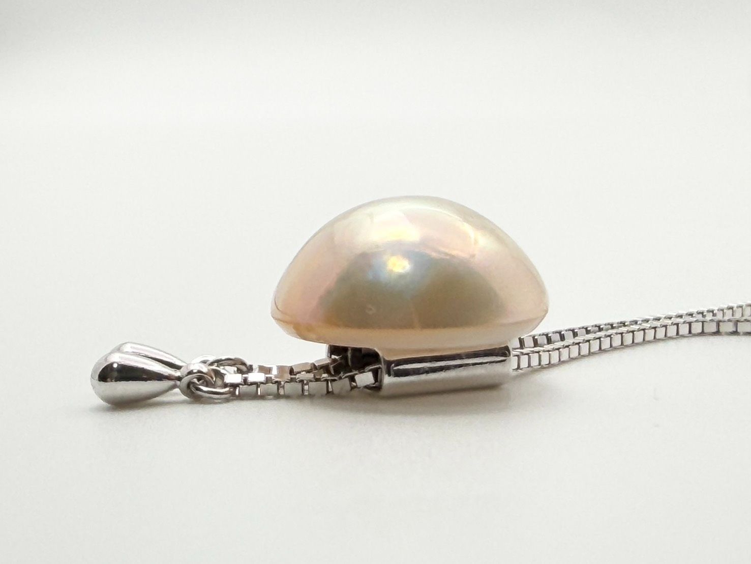 Tasaki Pearl silver bead Y-shape lariat Venetian chain necklace with a 1.56 cm diameter top pendant