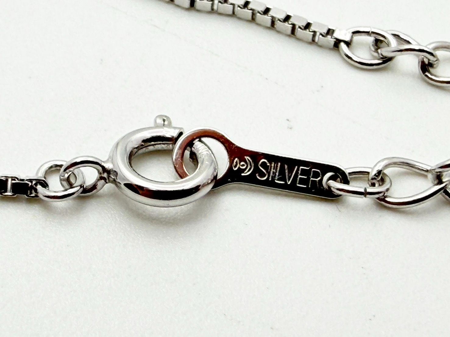 Tasaki Pearl silver bead Y-shape lariat Venetian chain necklace with a 1.56 cm diameter top pendant