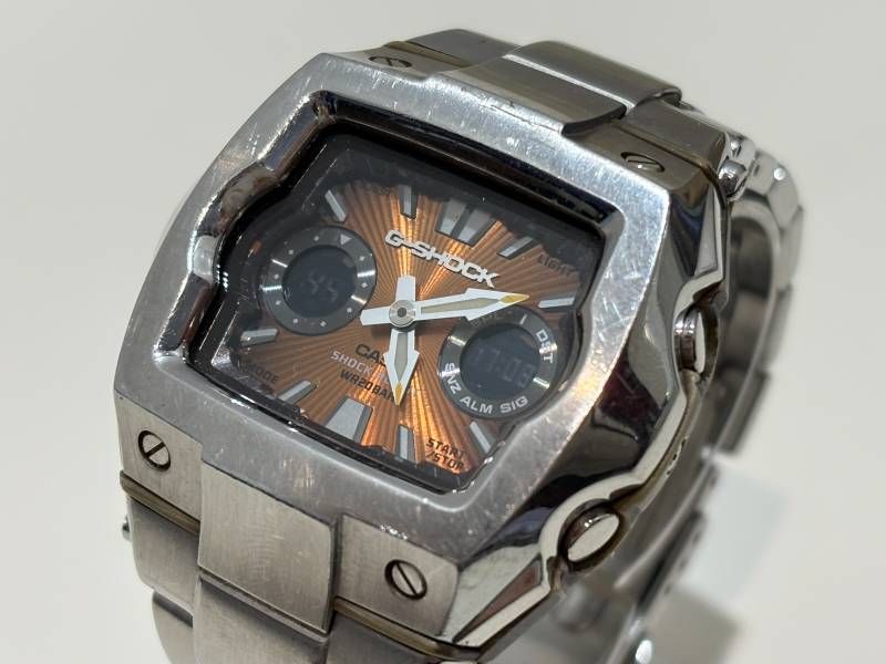 CASIO G-011D Digital Men's Watch — Japanese