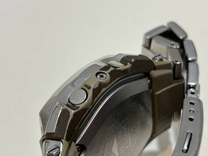 CASIO G-011D Digital Men's Watch — Japanese