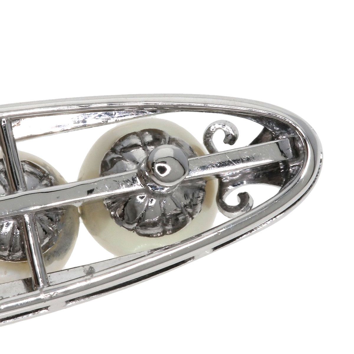 Mikimoto Pearl Pendant Top made of K14 white gold featuring a 6.6mm round pearl