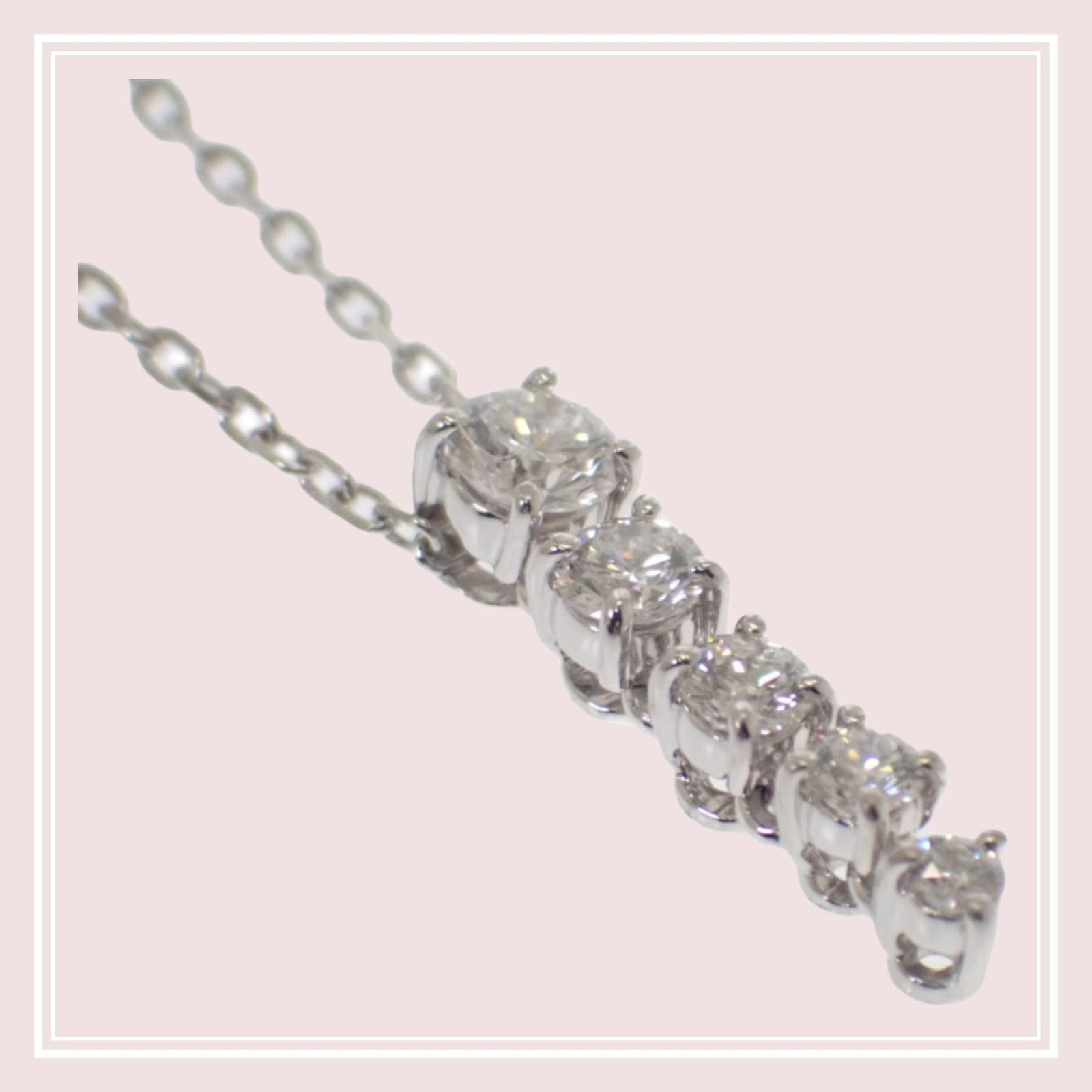 Micimoto Gradation Necklace in 18K white gold with 0.37ct diamond on a 42cm chain