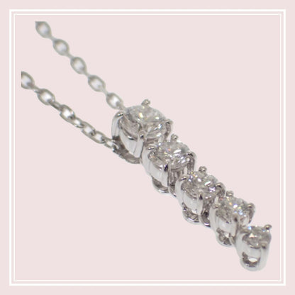 Micimoto Gradation Necklace in 18K white gold with 0.37ct diamond on a 42cm chain