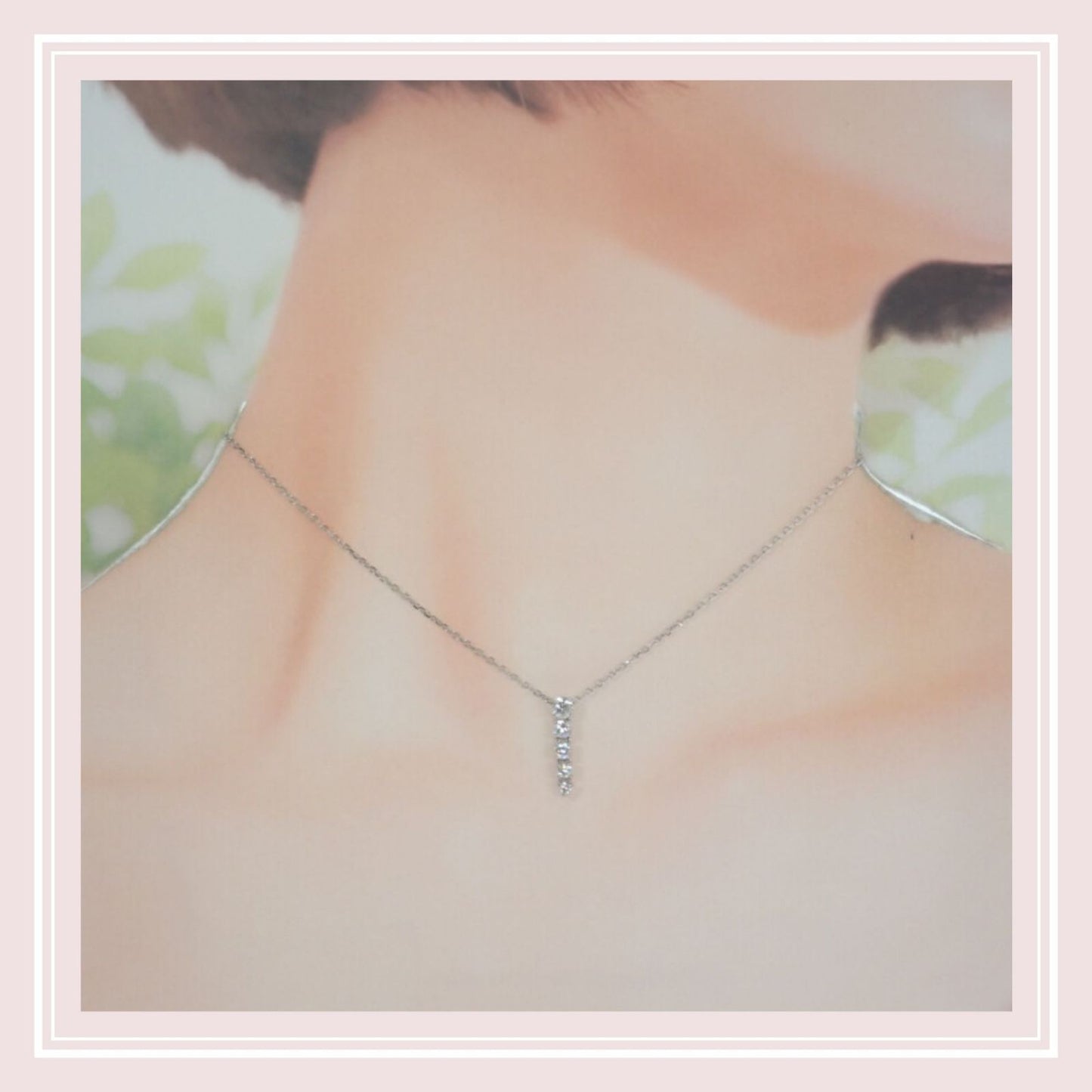Micimoto Gradation Necklace in 18K white gold with 0.37ct diamond on a 42cm chain