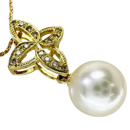 Akoya pearl 9.0mm diamond necklace set in 18K gold with 45cm chain shown on white background